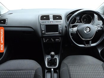 Used Volkswagen Polo 2015 for sale - 75898944: Photo