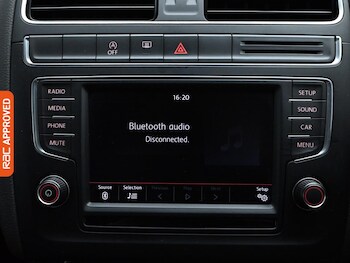 Used Volkswagen Polo 2015 for sale - 75898944: Photo