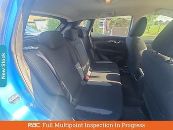 Used Nissan Qashqai 2017 for sale - 76113692: Photo 4