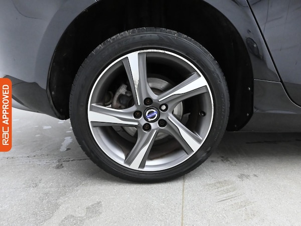 Used Volvo V40 2016 for sale - 75582680: Photo 25