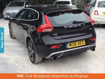 Used Volvo V40 2016 for sale - 75582680: Photo