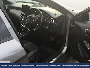 Used Mercedes-Benz GLA 2019 for sale - 76576262: Photo