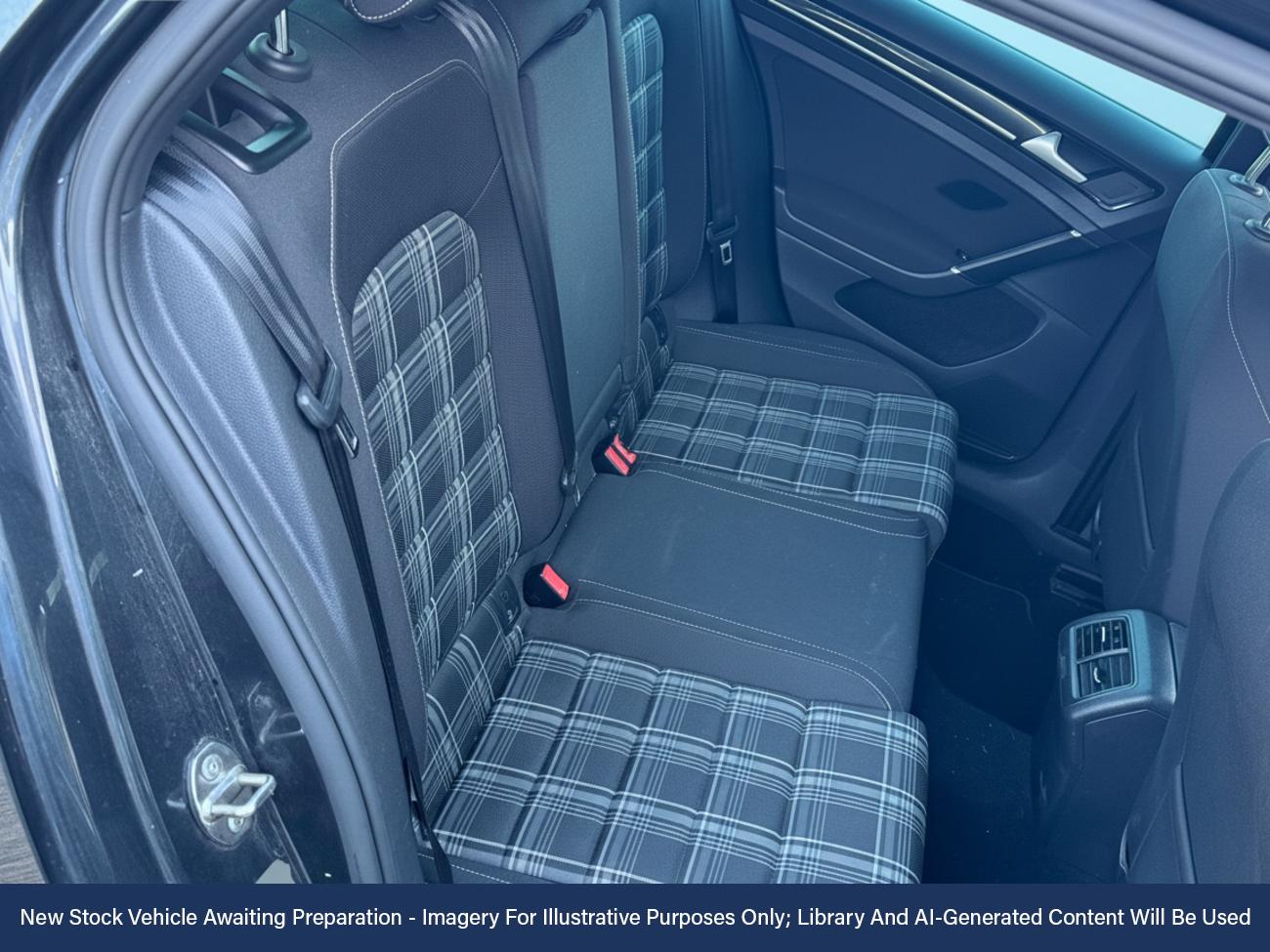 Used Volkswagen Golf 2015 for sale - 76491155: Photo 4