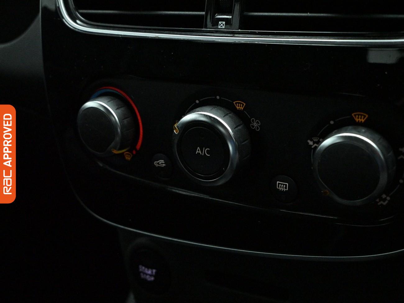 Used Renault Clio 2018 for sale - 78139200: Photo 14