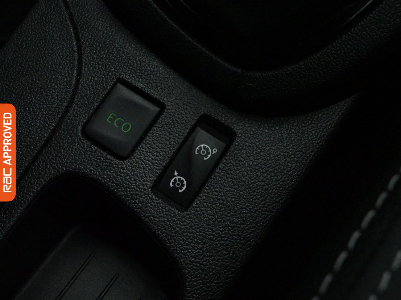 Used Renault Clio 2018 for sale - 78139200: Photo 18