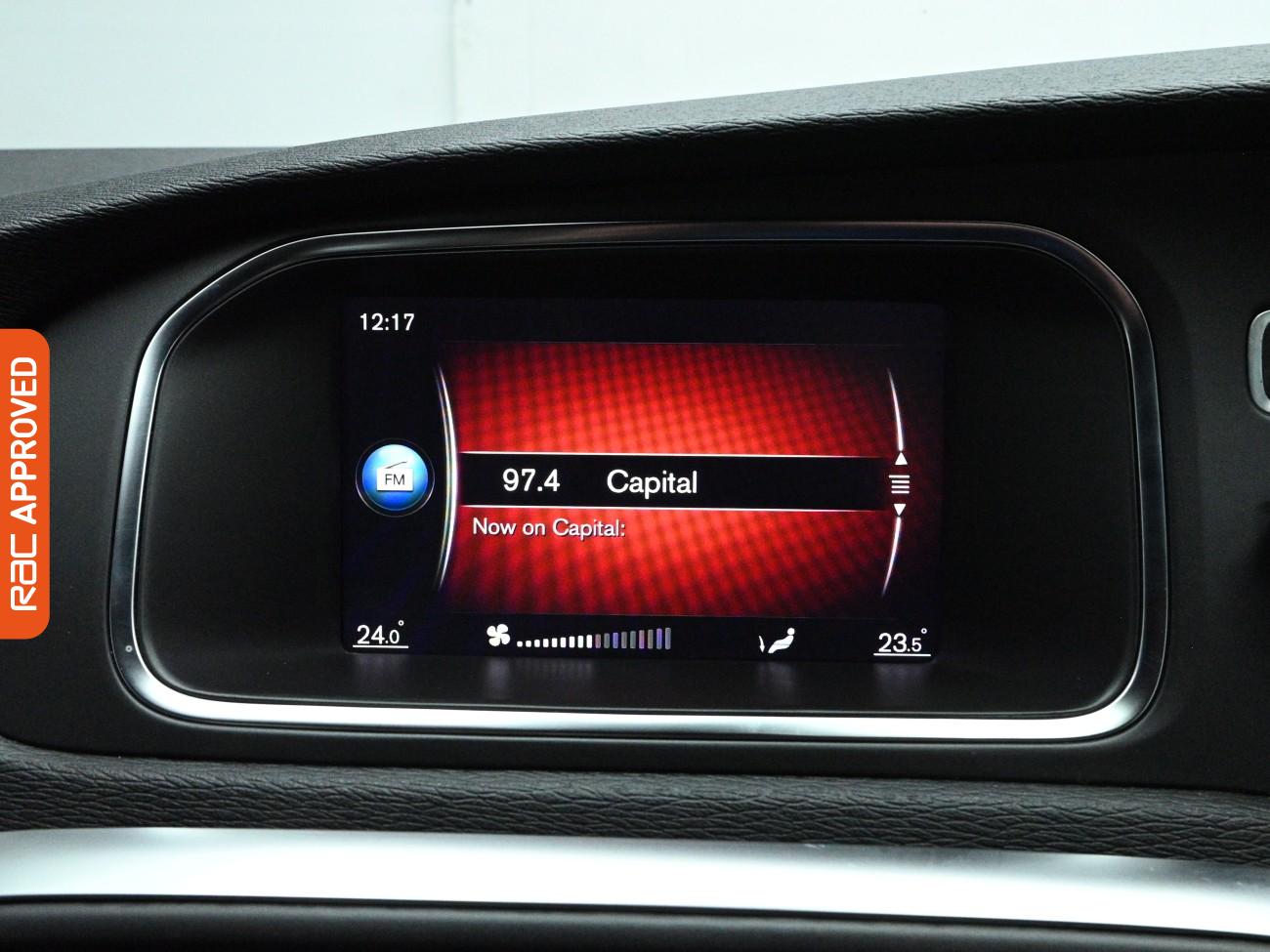 Used Volvo V40 2019 for sale - 77692289: Photo 16