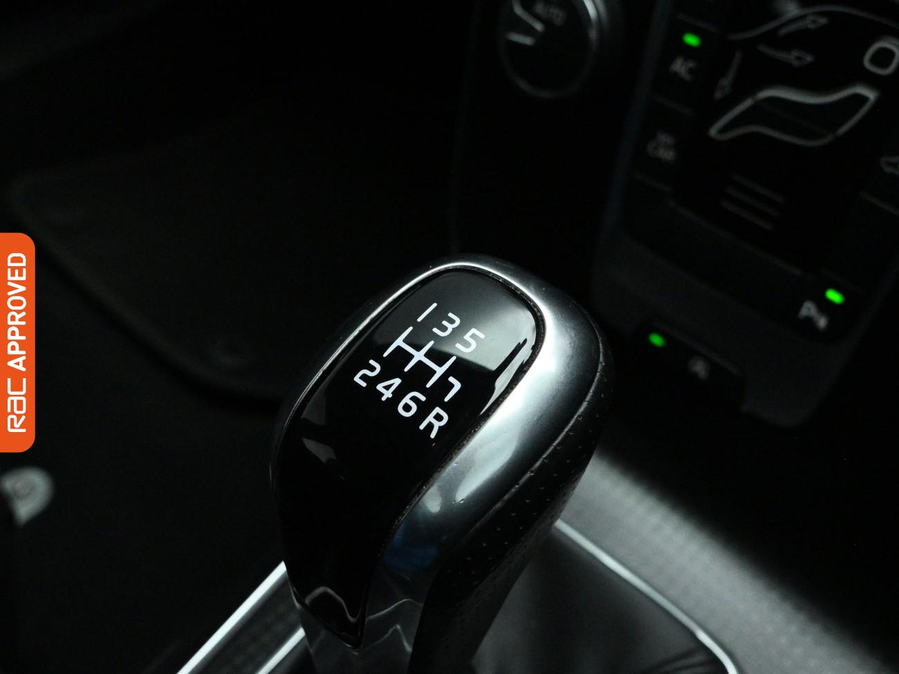 Used Volvo V40 2019 for sale - 77692289: Photo 21