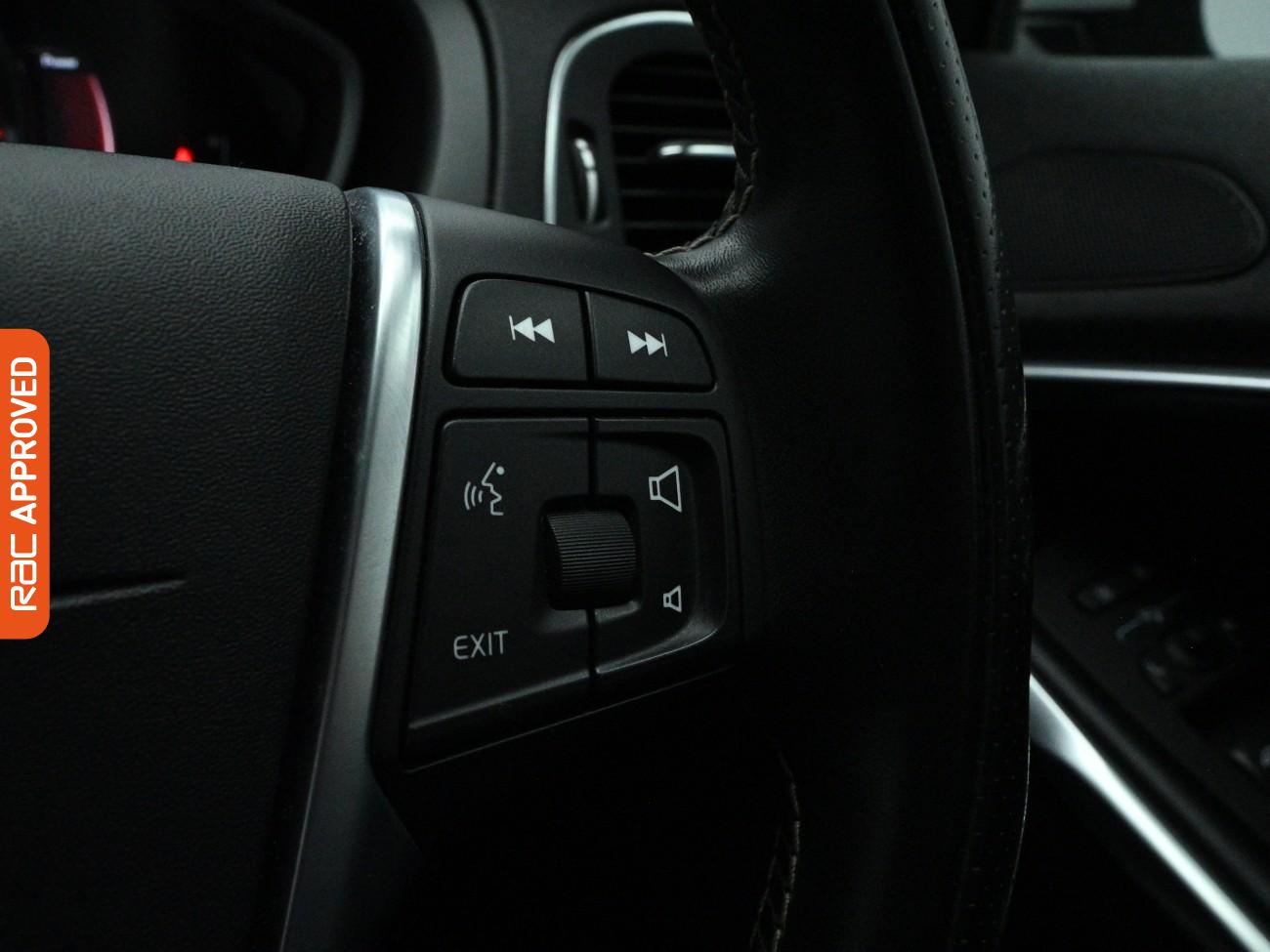 Used Volvo V40 2019 for sale - 77692289: Photo 25