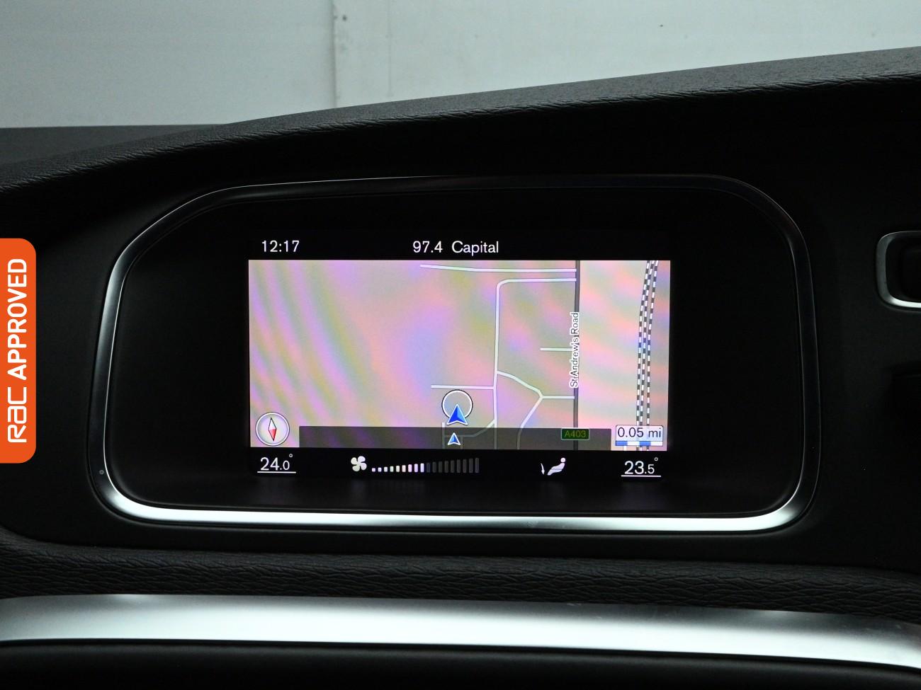 Used Volvo V40 2019 for sale - 77692289: Photo 3