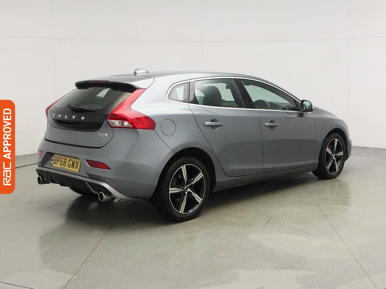 Used Volvo V40 2019 for sale - 77692289: Photo 32