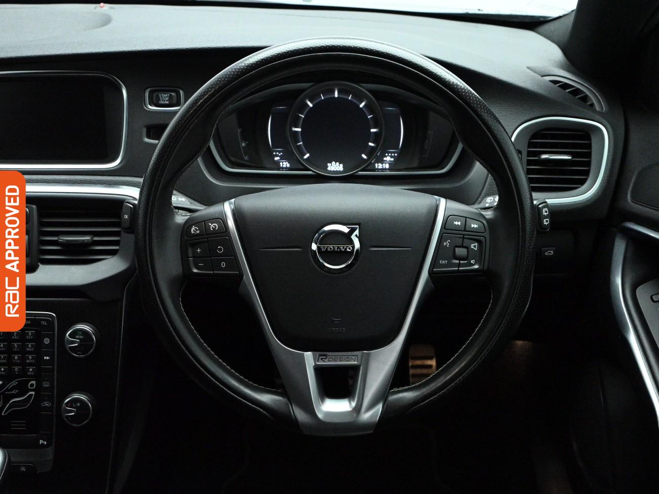 Used Volvo V40 2019 for sale - 77692289: Photo 9