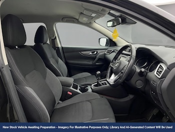 Used Nissan Qashqai 2017 for sale - 77743623: Photo