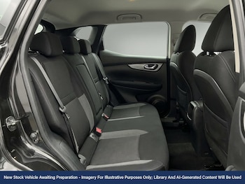 Used Nissan Qashqai 2017 for sale - 77743623: Photo