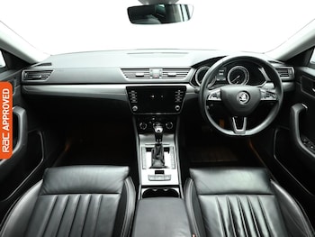 Used Skoda Superb 2020 for sale - 77535440: Photo