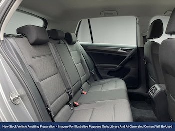 Used Volkswagen Golf 2017 for sale - 77661592: Photo