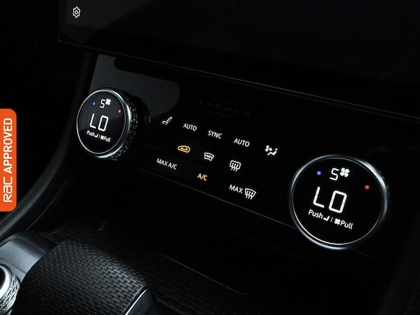 Used Jaguar F-Pace 2021 for sale - 75674021: Photo 18