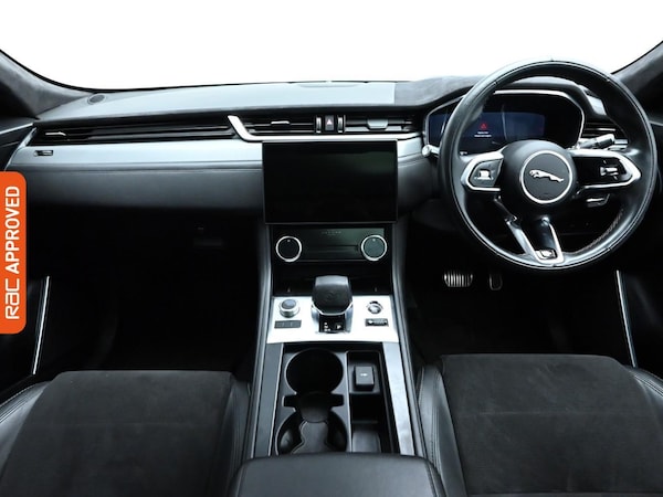 Used Jaguar F-Pace 2021 for sale - 75674021: Photo 2