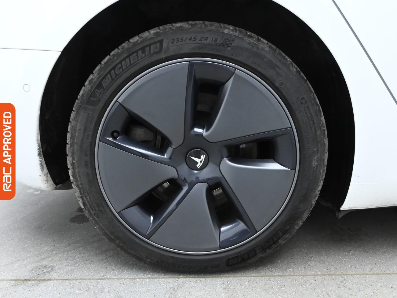 Used Tesla Model 3 2021 for sale - 76324015: Photo 15