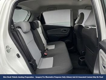 Used Toyota Yaris 2017 for sale - 79295171: Photo