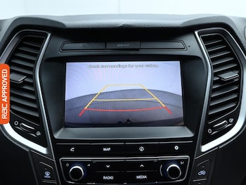 Used Hyundai Santa Fe 2016 for sale - 75994389: Photo
