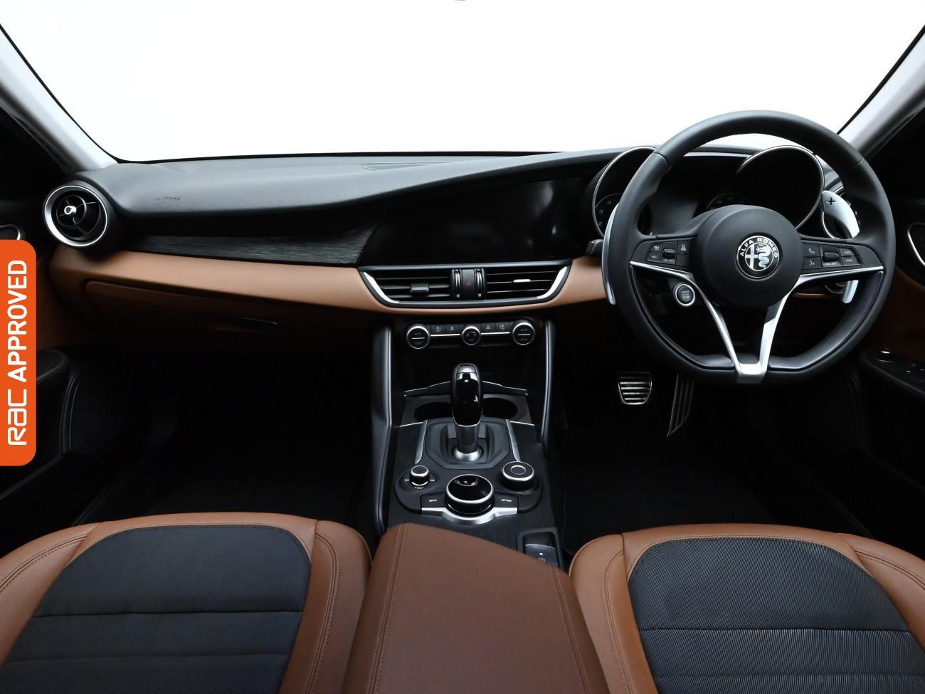 Used Alfa Romeo Giulia 2020 for sale - 76219990: Photo 2