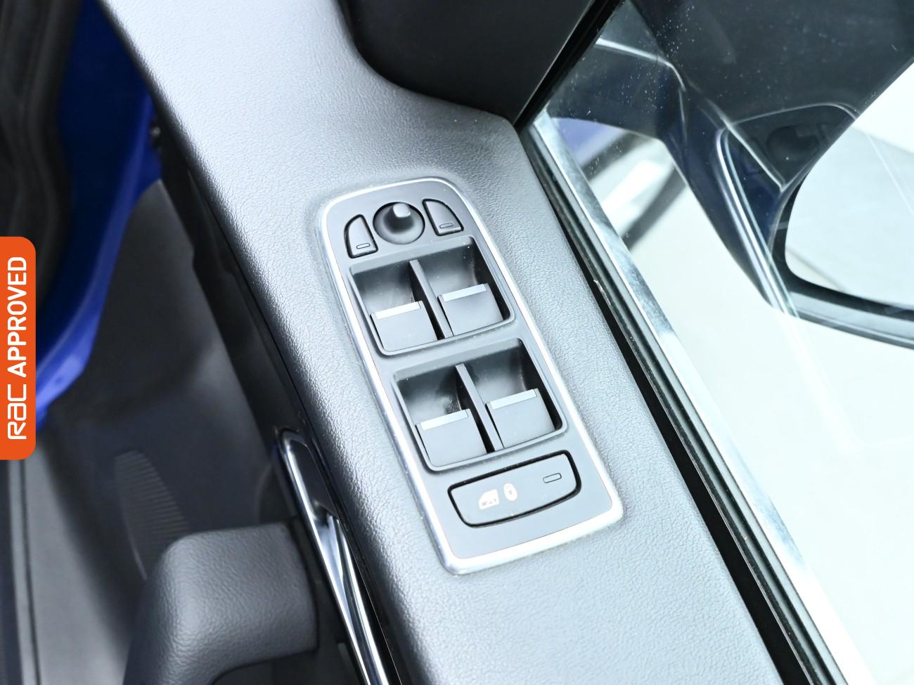 Used Jaguar F-Pace 2017 for sale - 75983360: Photo 23