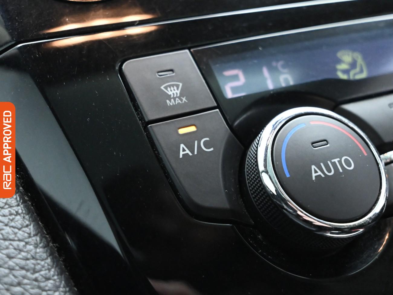 Used Nissan Qashqai 2017 for sale - 76569593: Photo 17