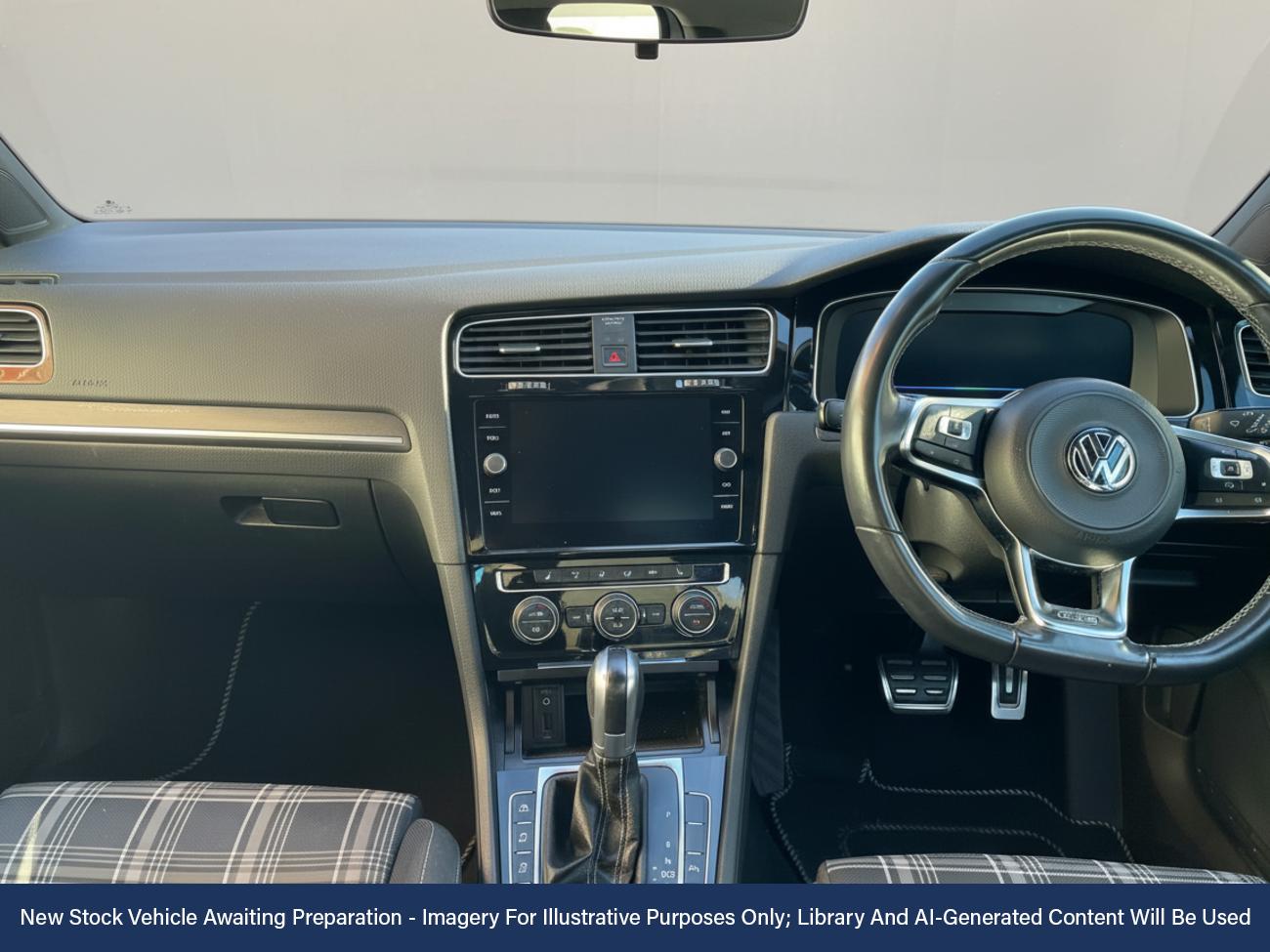 Used Volkswagen Golf 2018 for sale - 76916355: Photo 6