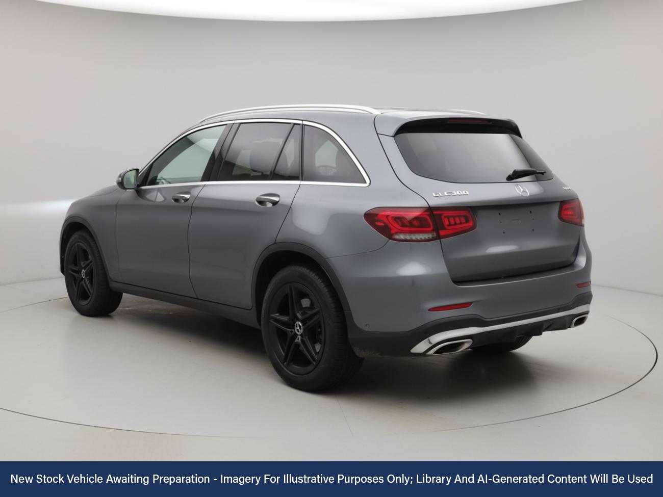 Used Mercedes-Benz GLC 2021 for sale - 76610870: Photo 2