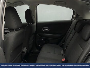 Used Honda HR-V 2018 for sale - 79003953: Photo