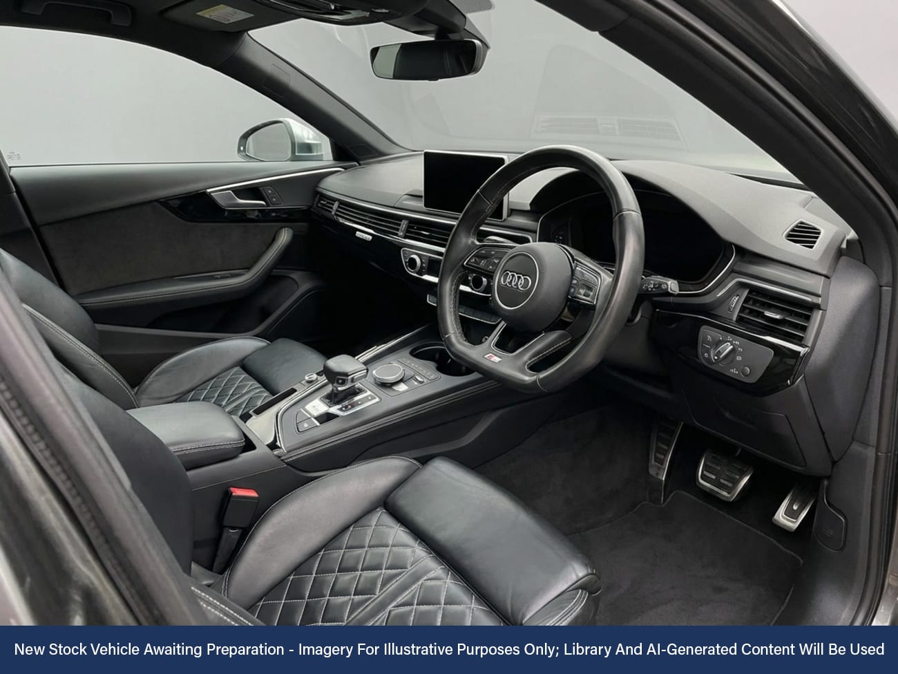 Used Audi A4 2018 for sale - 77692377: Photo 2