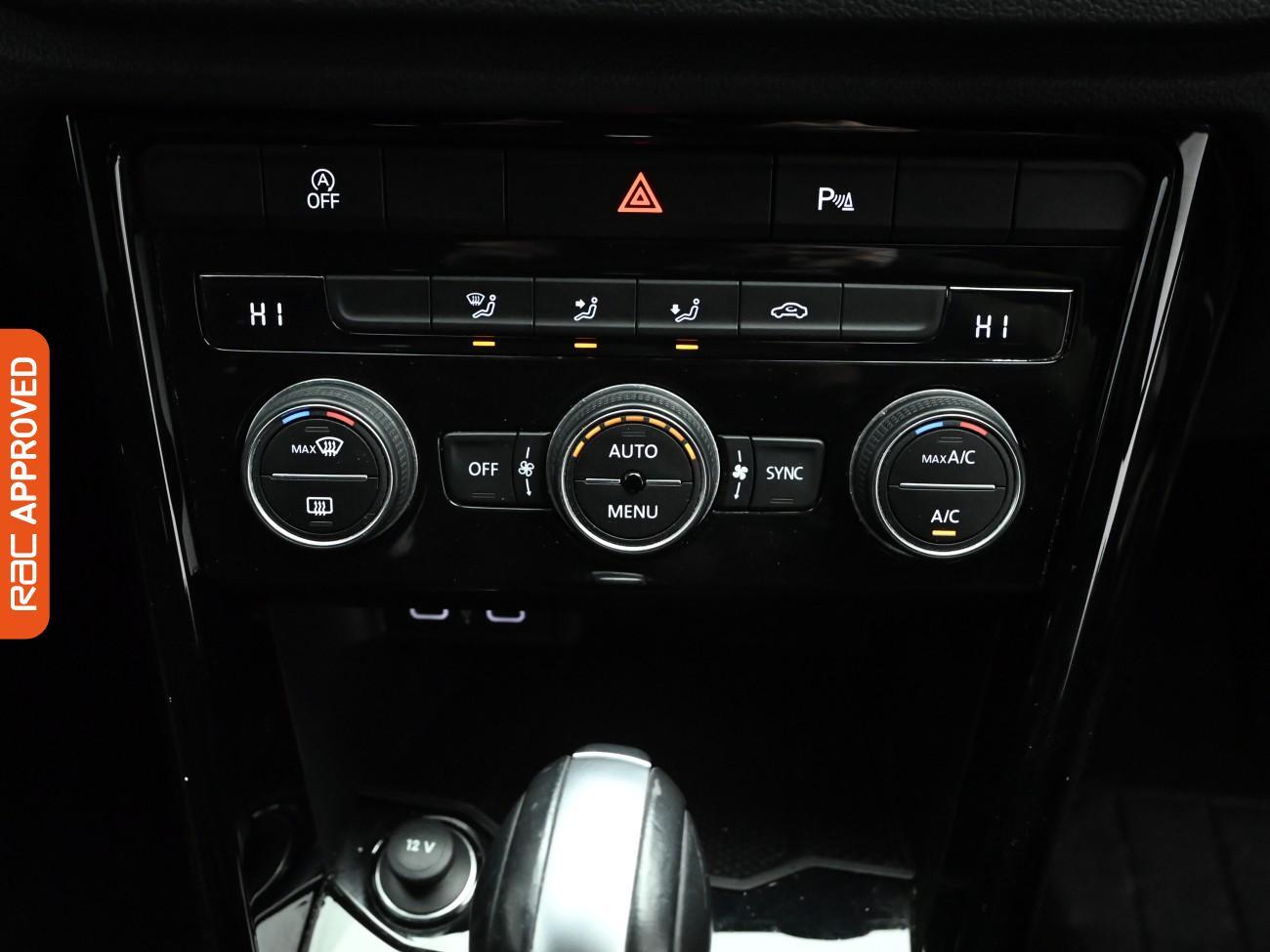 Used Volkswagen T-Roc 2021 for sale - 77286840: Photo 17