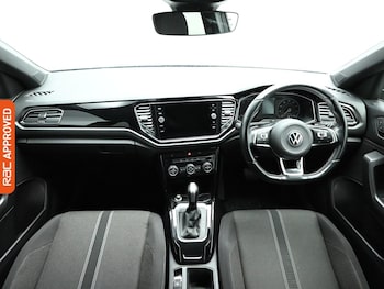 Used Volkswagen T-Roc 2021 for sale - 77286840: Photo