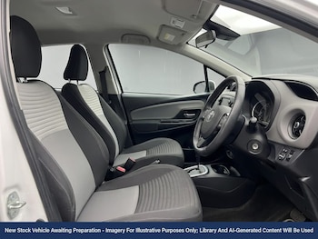 Used Toyota Yaris 2017 for sale - 78812882: Photo