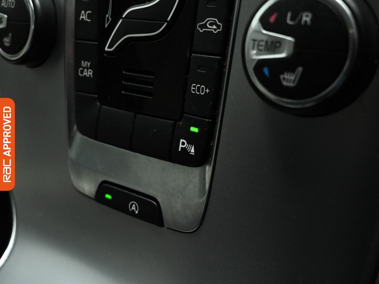 Used Volvo V40 Cross Country 2016 for sale - 76957972: Photo 18