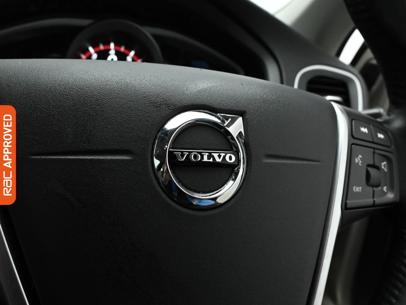 Used Volvo V40 Cross Country 2016 for sale - 76957972: Photo 24