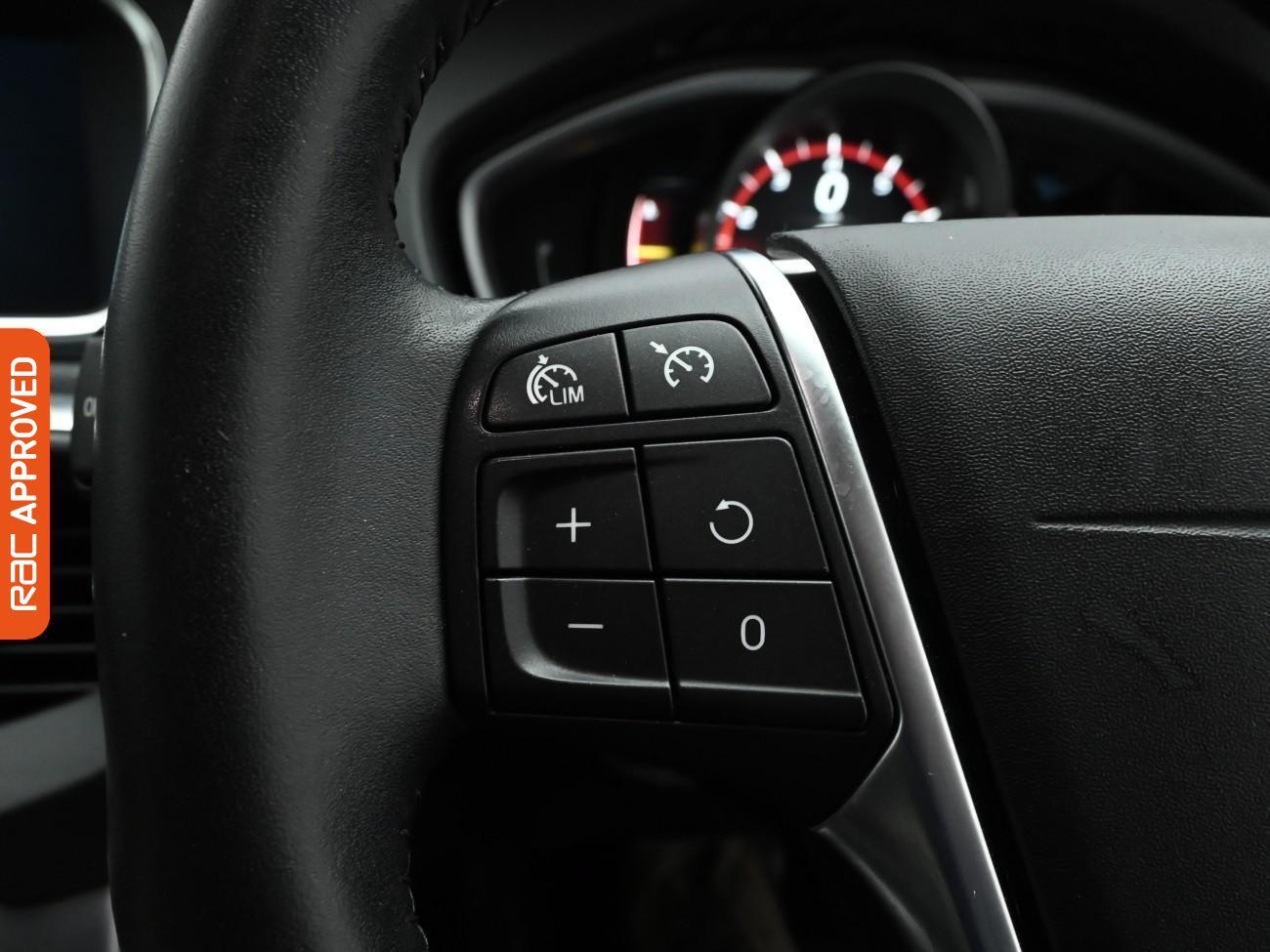 Used Volvo V40 Cross Country 2016 for sale - 76957972: Photo 25