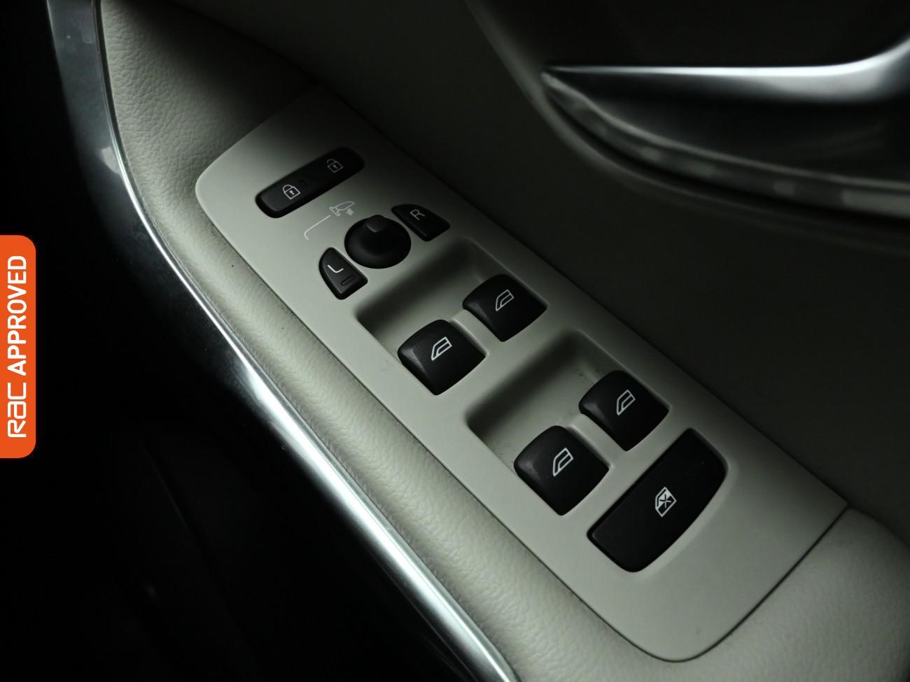 Used Volvo V40 Cross Country 2016 for sale - 76957972: Photo 26