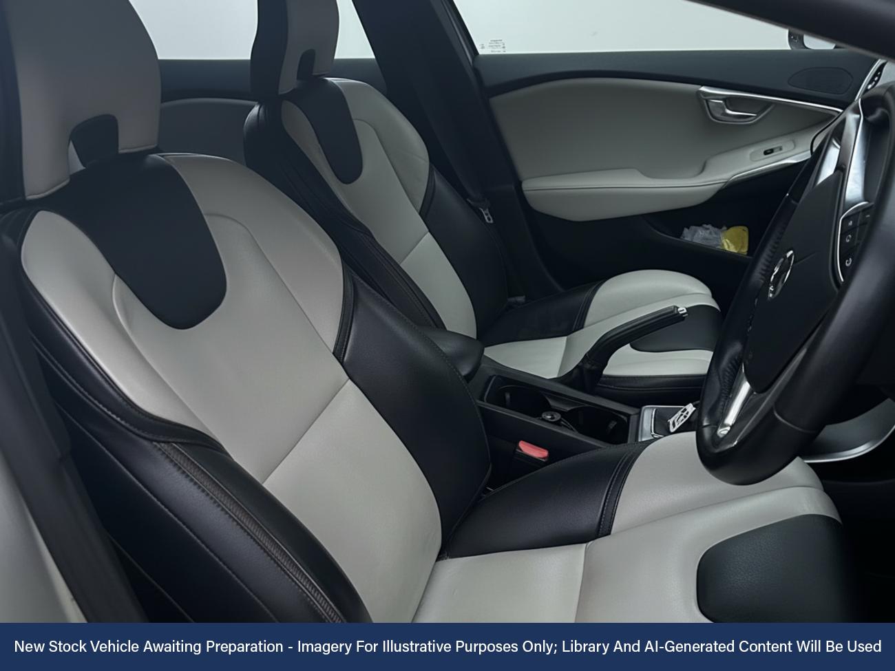 Used Volvo V40 Cross Country 2016 for sale - 76957972: Photo 3