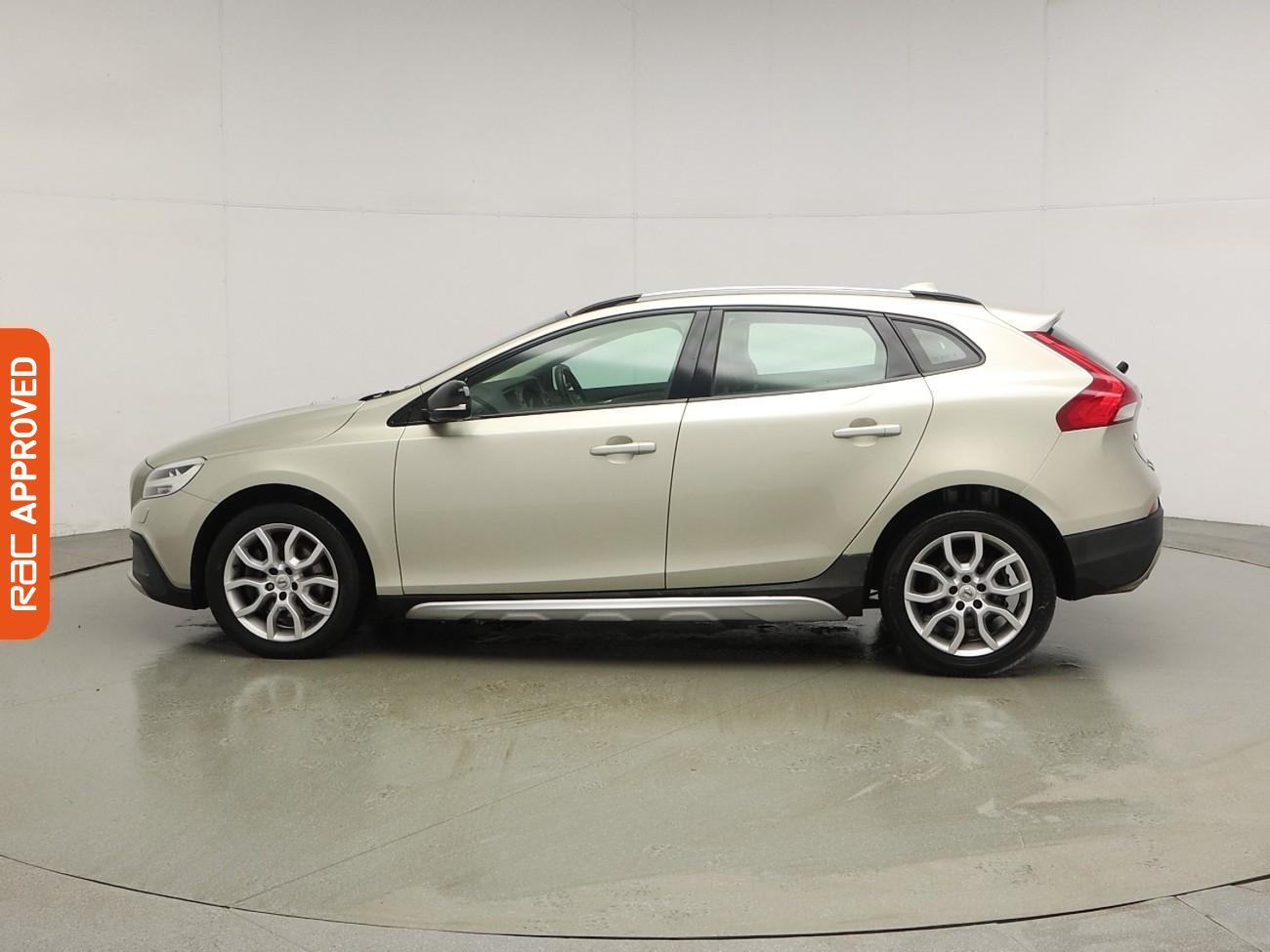 Used Volvo V40 Cross Country 2016 for sale - 76957972: Photo 31