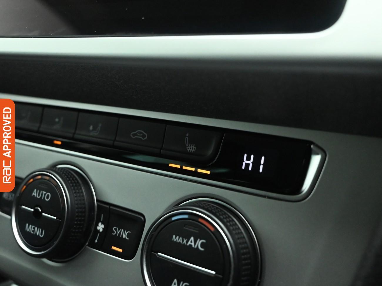 Used Volkswagen Passat 2018 for sale - 77068790: Photo 19