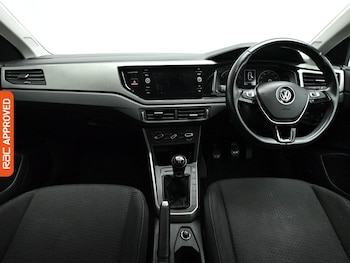 Used Volkswagen Polo 2019 for sale - 79551604: Photo