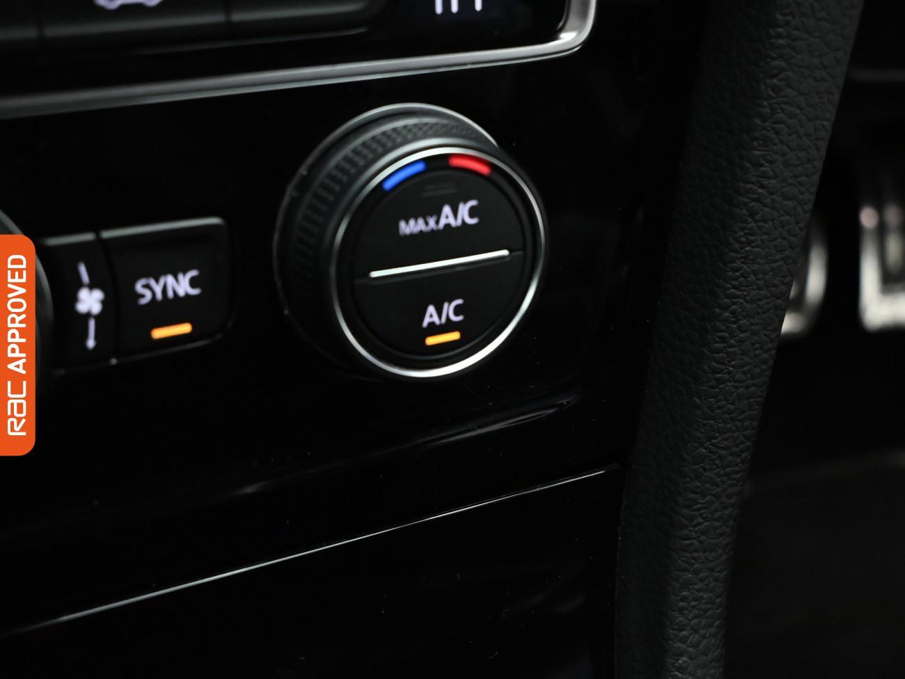 Used Volkswagen Golf 2018 for sale - 77187518: Photo 18