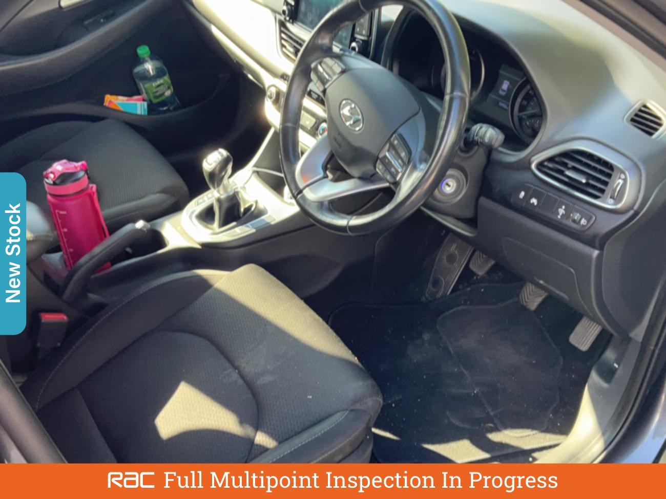 Used Hyundai i30 2017 for sale - 76113704: Photo 3