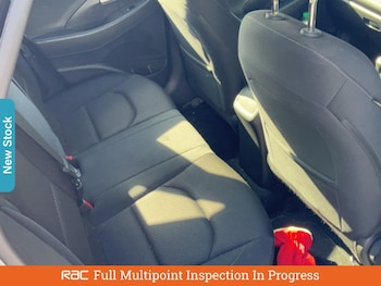 Used Hyundai i30 2017 for sale - 76113704: Photo