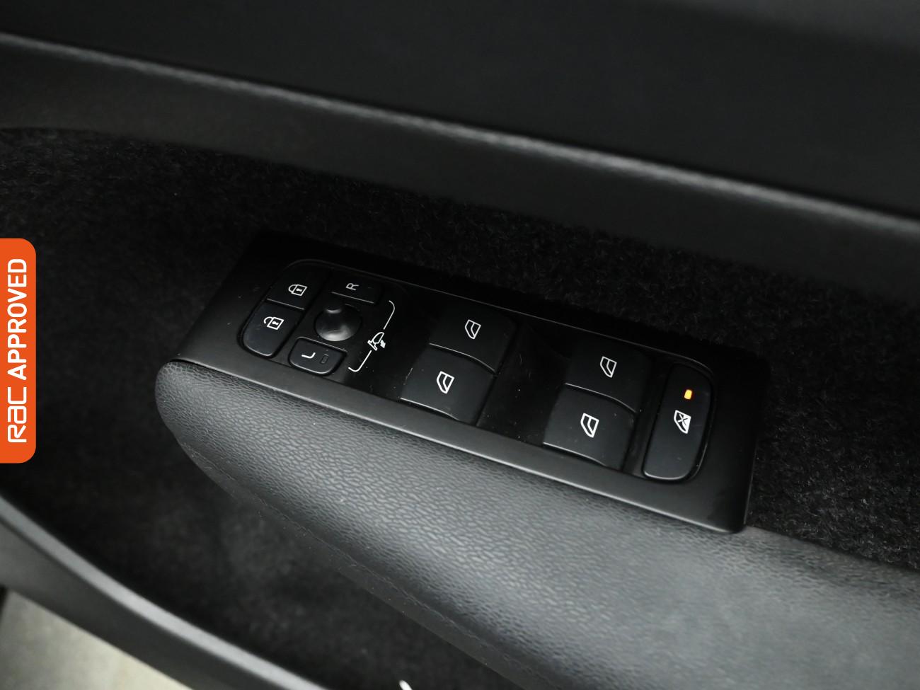 Used Volvo XC40 2022 for sale - 77582721: Photo 28