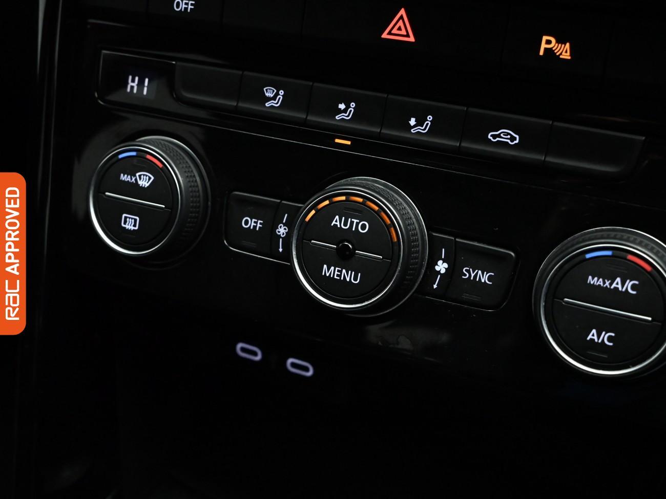 Used Volkswagen T-Roc 2021 for sale - 76705482: Photo 18