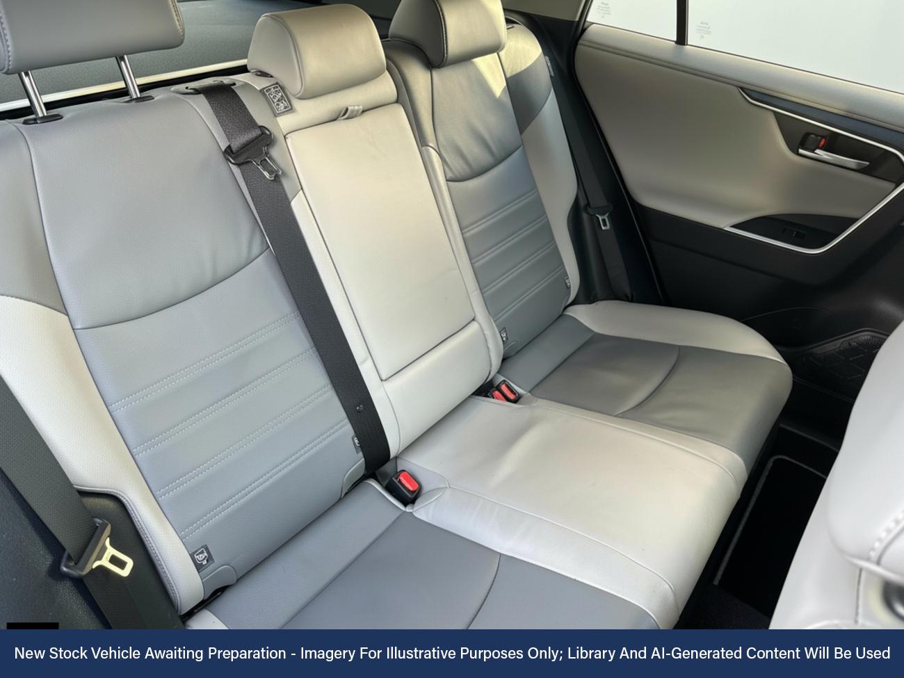 Used Toyota RAV4 2022 for sale - 76723890: Photo 4