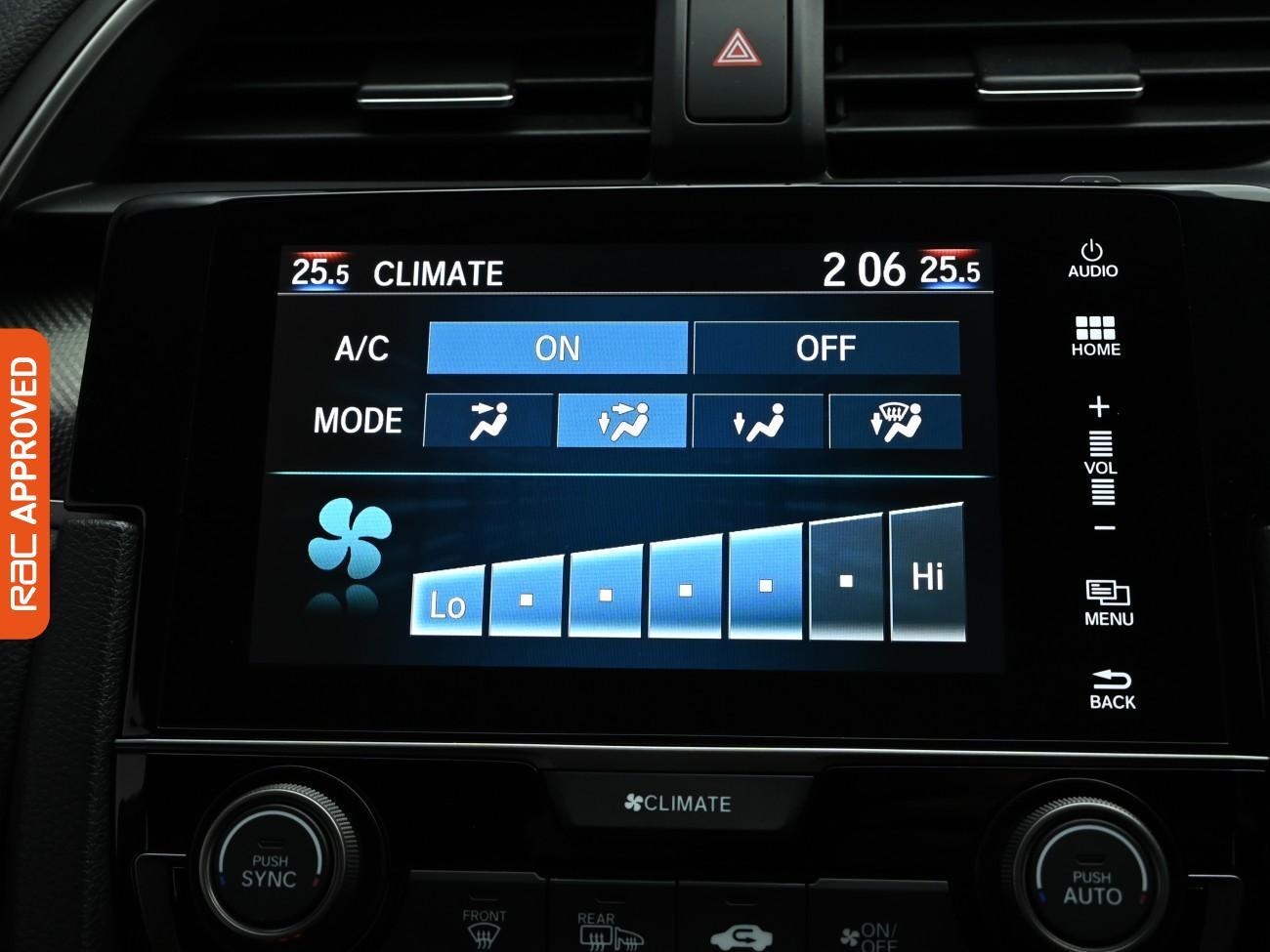 Used Honda Civic 2018 for sale - 76706836: Photo 16