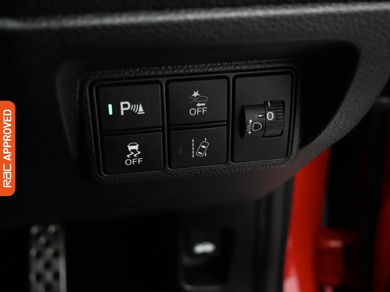 Used Honda Civic 2018 for sale - 76706836: Photo 24